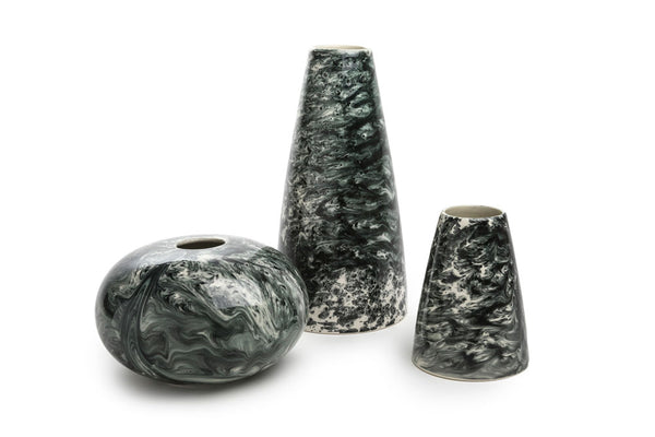 1882 Ltd. Slick & Sleet – Spherical Vase